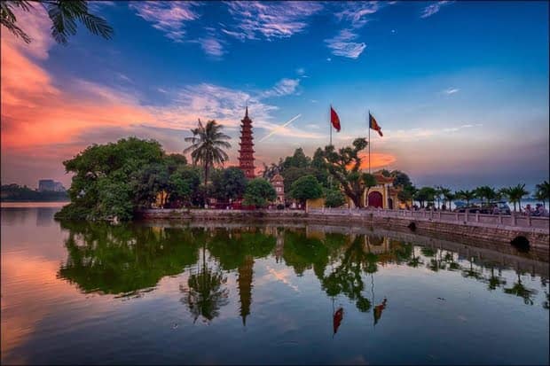 Things to do in Hanoi - Tran Quoc Pagoda