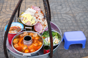 Vietnam food safe: Sidewalk street vendor