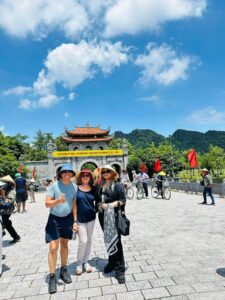 vietnam tour itineraries hoa lu ninh binh