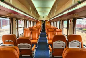 seat in train from hue to da nang